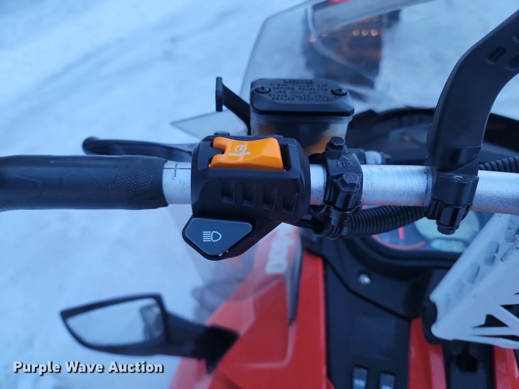 image for item LA9721 2015 Ski-Doo Summit SP 600 HDE-TECH snowmobile