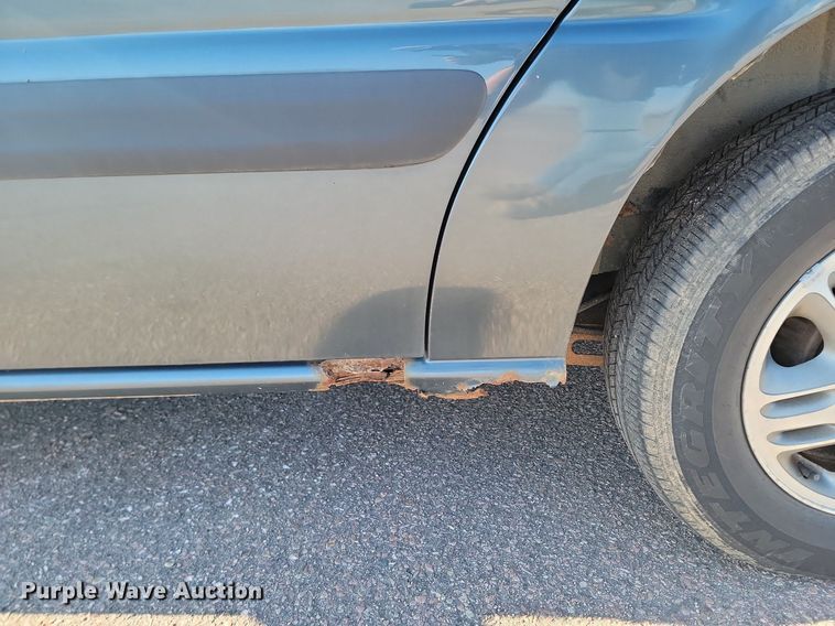 image for item LA9728 2004 Chevrolet  Venture  van