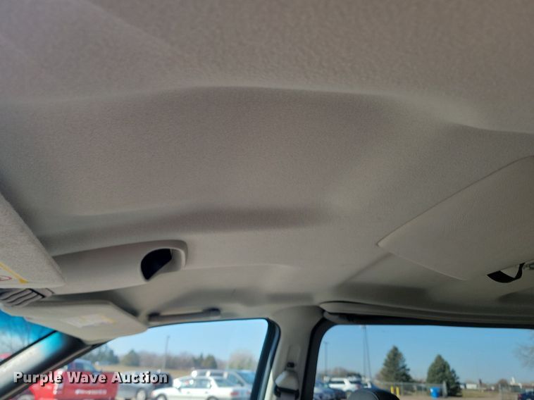 image for item LA9728 2004 Chevrolet  Venture  van