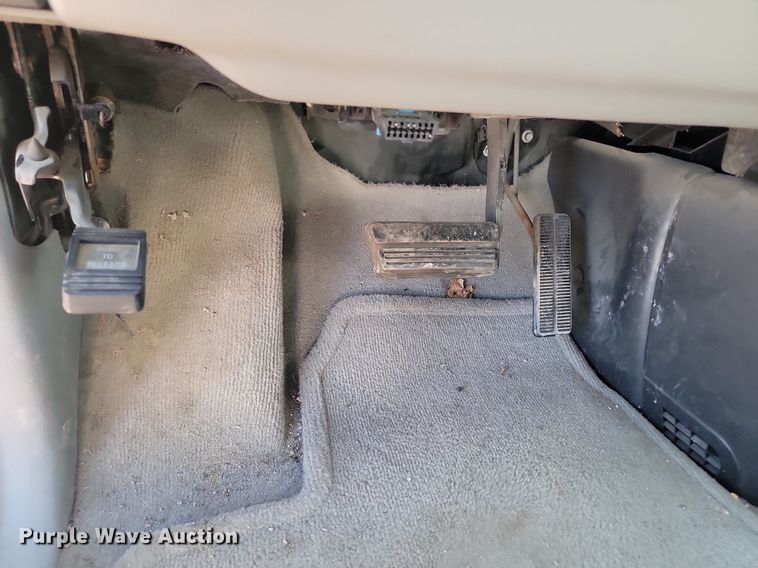 image for item LA9728 2004 Chevrolet  Venture  van