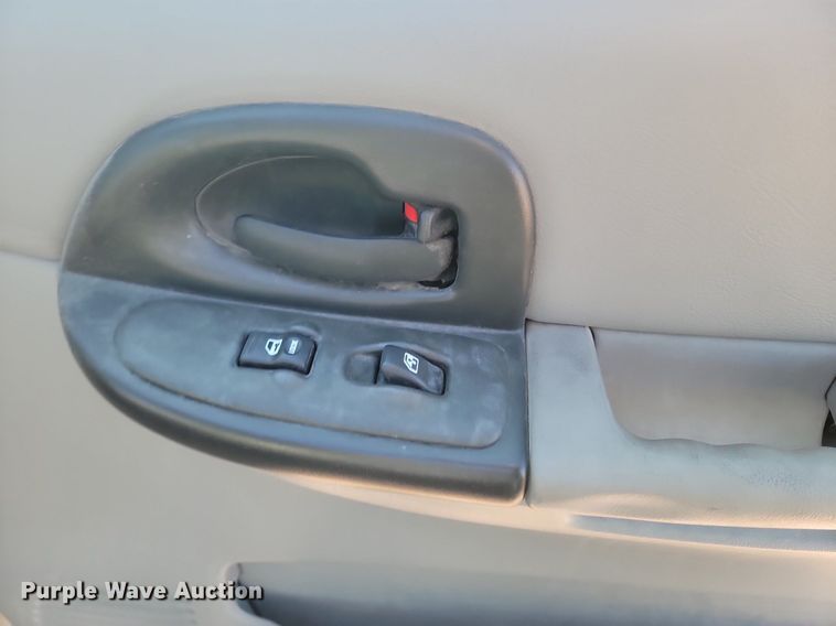 image for item LA9728 2004 Chevrolet  Venture  van