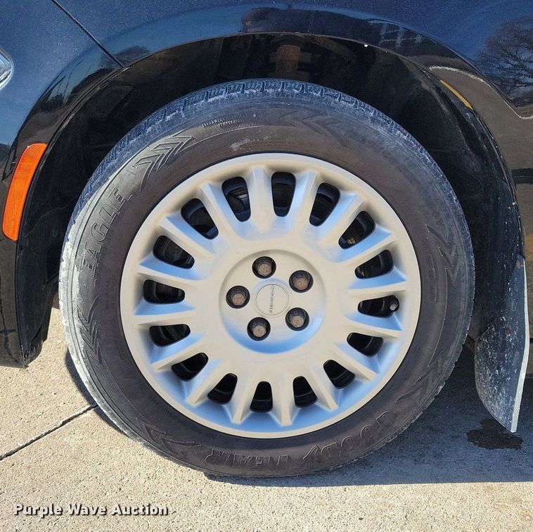 image for item LC9824 2015 Dodge Charger Police 