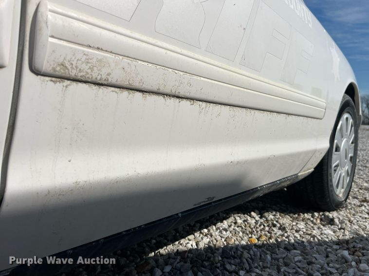 image for item LD9996 2011 Ford Crown Victoria Police Interceptor 