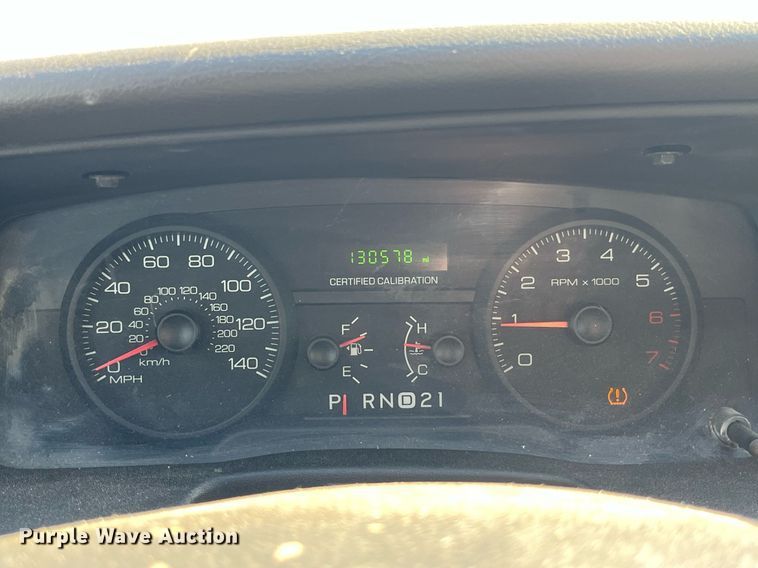 image for item LD9996 2011 Ford Crown Victoria Police Interceptor 