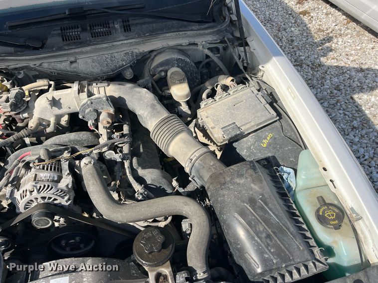 image for item LD9996 2011 Ford Crown Victoria Police Interceptor 