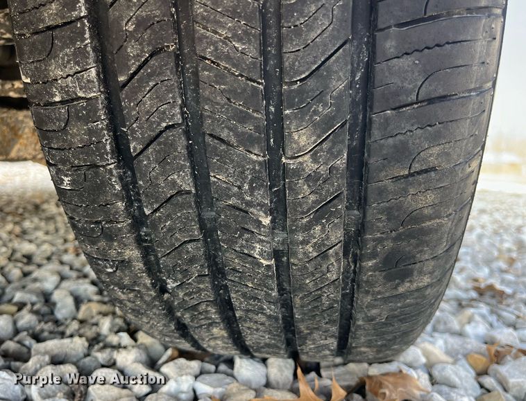 image for item LD9996 2011 Ford Crown Victoria Police Interceptor 