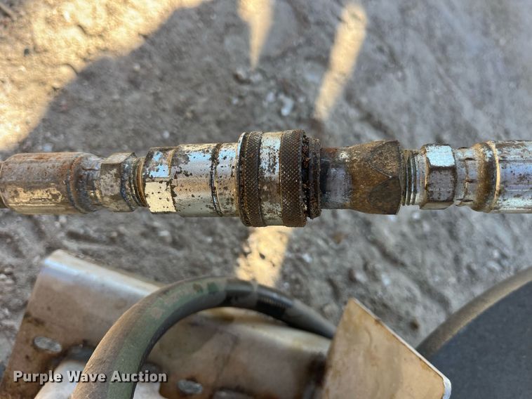 image for item LE9013 Meyer end gate spreader