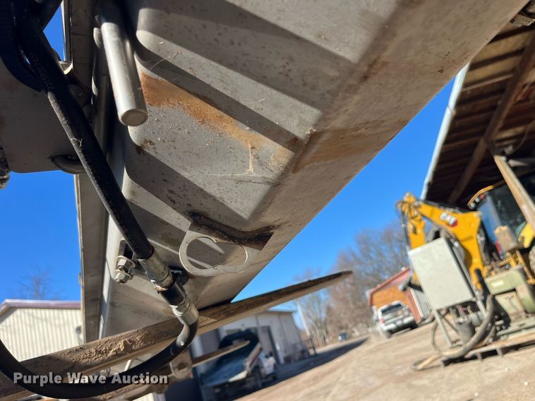 image for item LE9013 Meyer end gate spreader