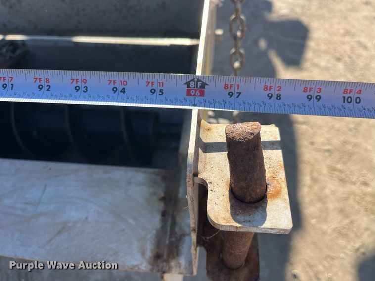 image for item LE9013 Meyer end gate spreader