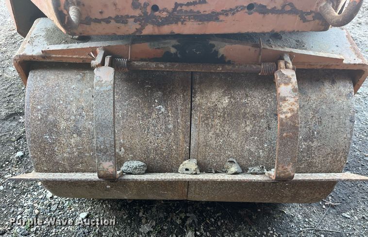 image for item LE9014 Rosco Vibrastat II double drum roller