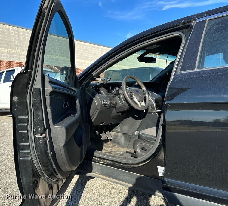 image for item LM9929 2013 Ford Taurus Police Interceptor 