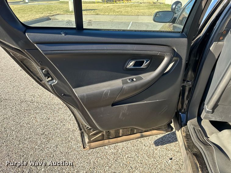 image for item LM9929 2013 Ford Taurus Police Interceptor 