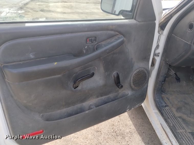 image for item LN9930 2006 Chevrolet Silverado 1500 pickup truck