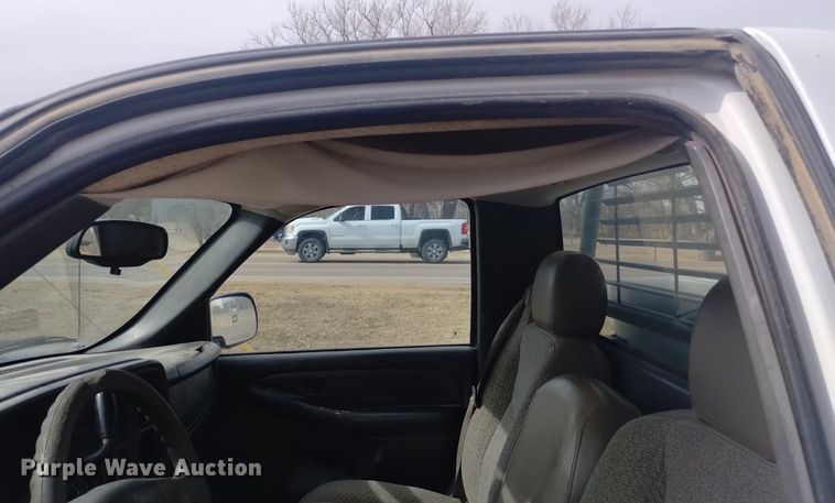 image for item LN9930 2006 Chevrolet Silverado 1500 pickup truck