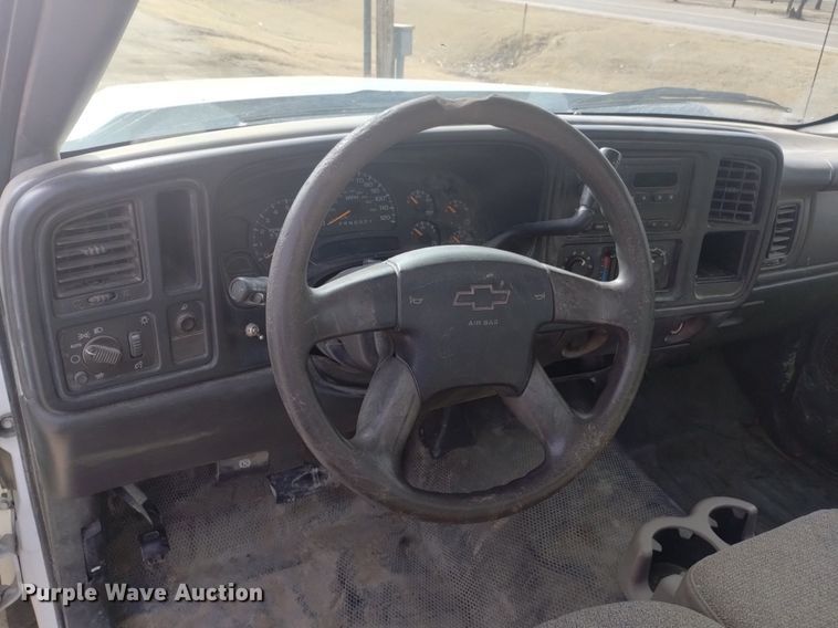 image for item LN9930 2006 Chevrolet Silverado 1500 pickup truck