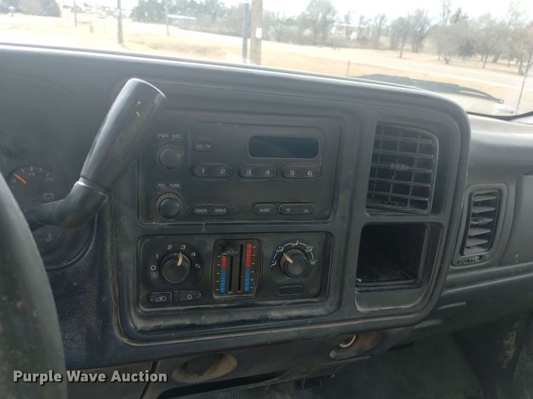 image for item LN9930 2006 Chevrolet Silverado 1500 pickup truck