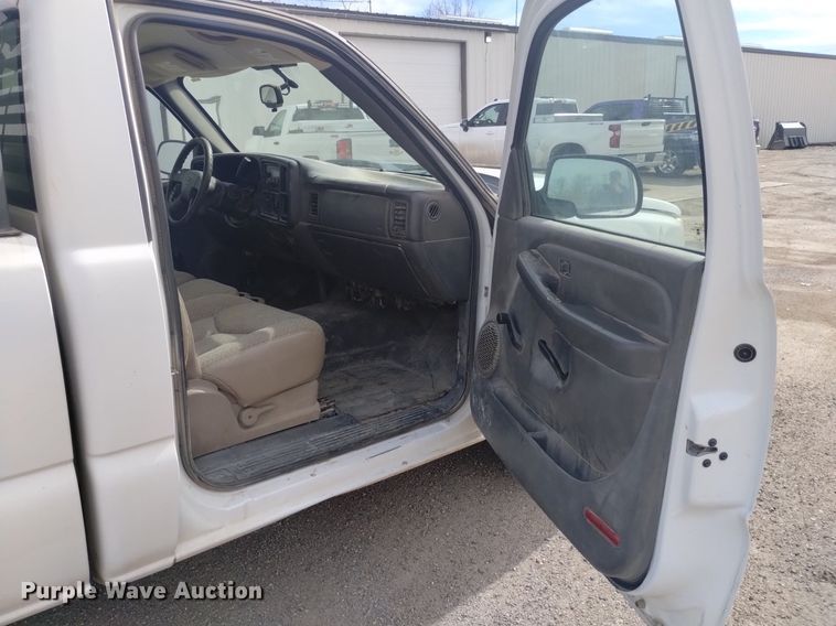 image for item LN9930 2006 Chevrolet Silverado 1500 pickup truck