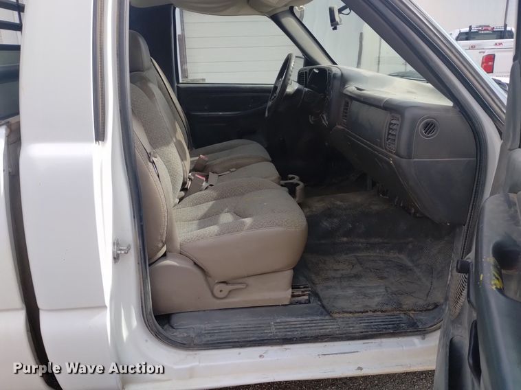 image for item LN9930 2006 Chevrolet Silverado 1500 pickup truck