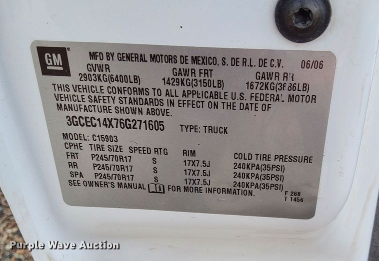 image for item LN9930 2006 Chevrolet Silverado 1500 pickup truck