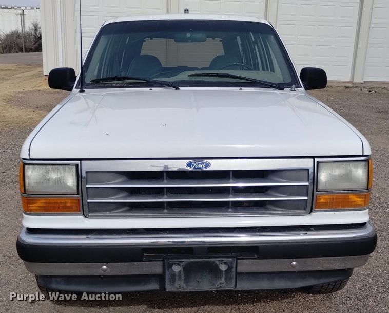 image for item LN9931 1994 Ford Explorer XL SUV