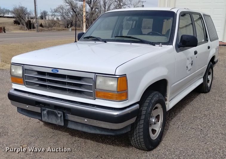image for item LN9931 1994 Ford Explorer XL SUV