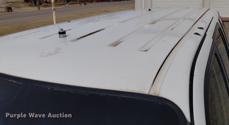 image for item LN9931 1994 Ford Explorer XL SUV