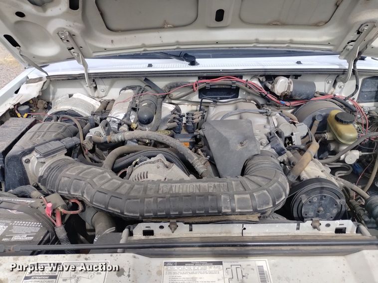 image for item LN9931 1994 Ford Explorer XL SUV