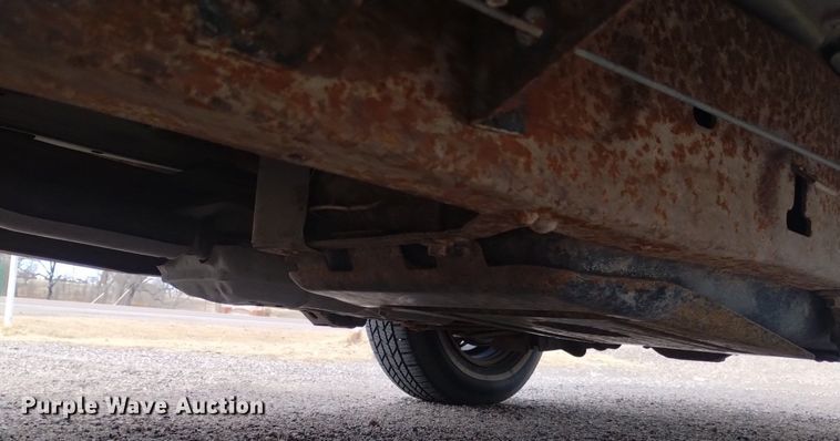 image for item LN9931 1994 Ford Explorer XL SUV