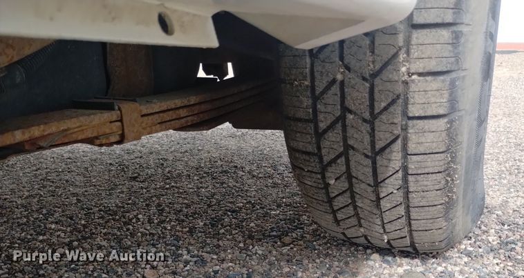 image for item LN9931 1994 Ford Explorer XL SUV