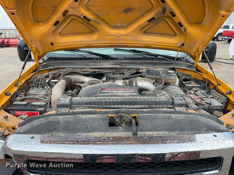 image for item LV9994 2005 Ford F450 Super Duty dump truck