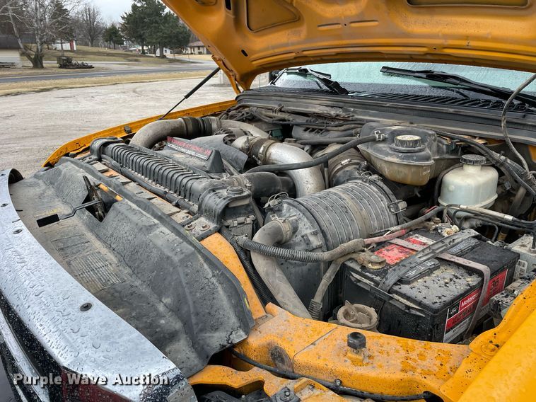 image for item LV9994 2005 Ford F450 Super Duty dump truck