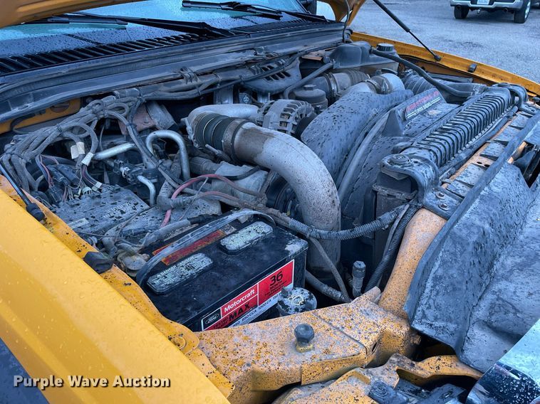 image for item LV9994 2005 Ford F450 Super Duty dump truck