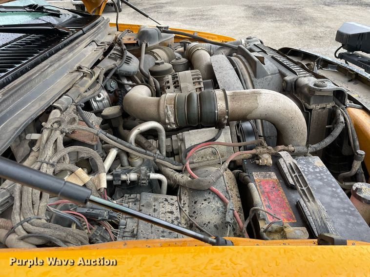 image for item LV9994 2005 Ford F450 Super Duty dump truck