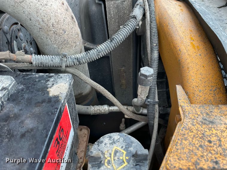 image for item LV9994 2005 Ford F450 Super Duty dump truck