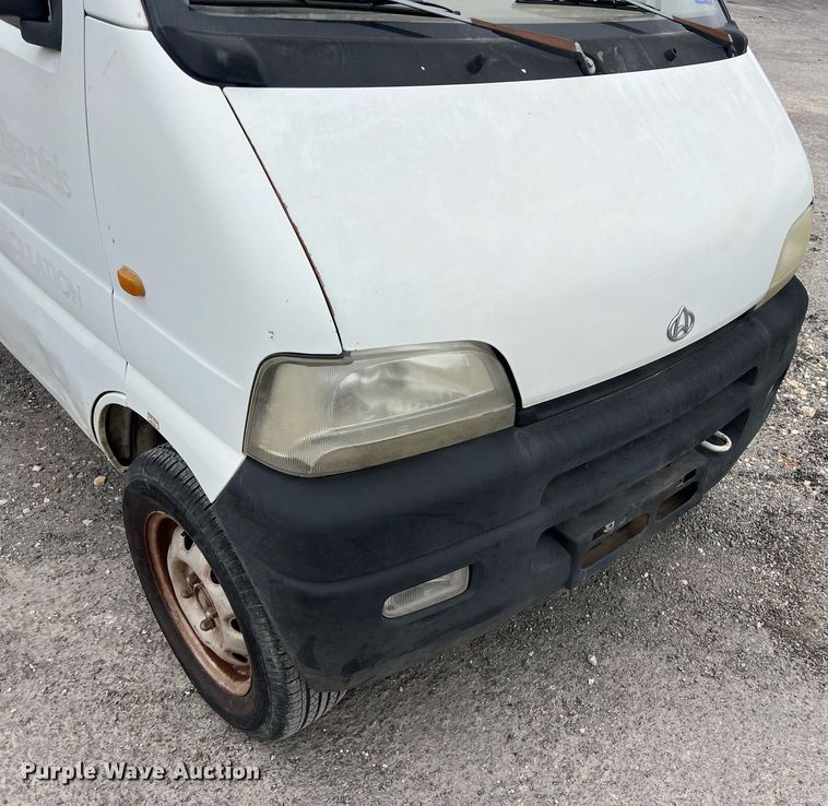 image for item MI9037 2006 Tiger  SC1022 mini truck