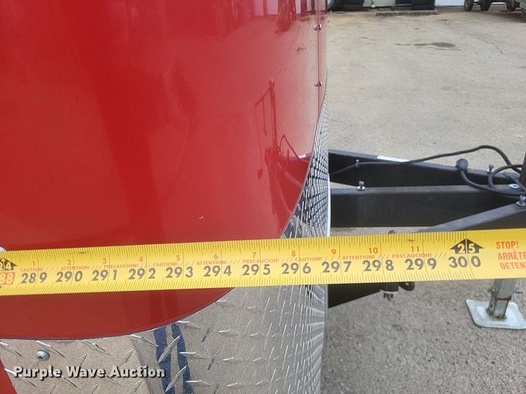 image for item MI9951 2005 Doolittle  enclosed cargo trailer