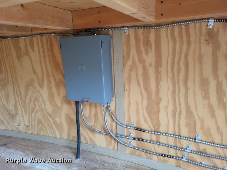 image for item MI9951 2005 Doolittle  enclosed cargo trailer