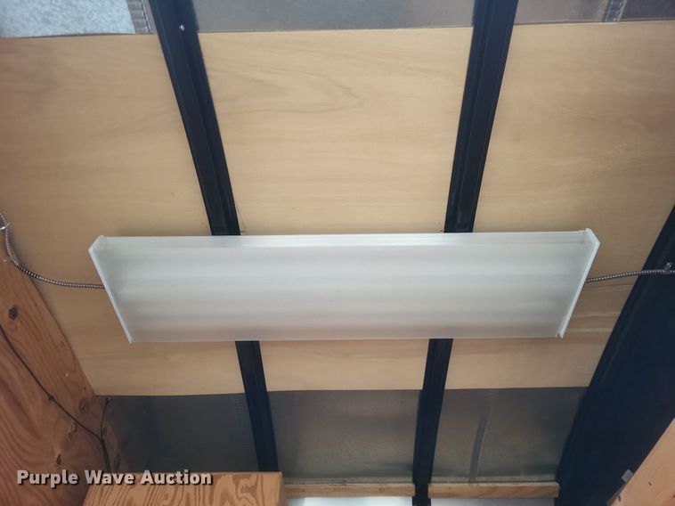 image for item MI9951 2005 Doolittle  enclosed cargo trailer