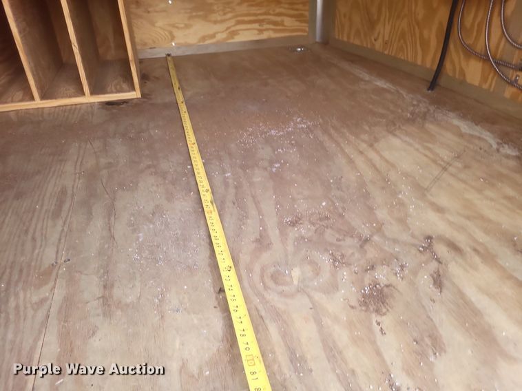 image for item MI9951 2005 Doolittle  enclosed cargo trailer