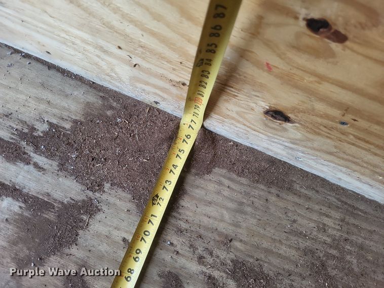 image for item MI9951 2005 Doolittle  enclosed cargo trailer