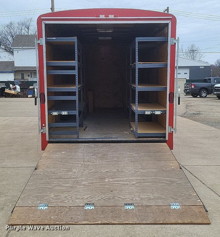 image for item MI9951 2005 Doolittle  enclosed cargo trailer