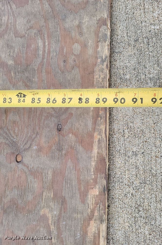 image for item MI9951 2005 Doolittle  enclosed cargo trailer