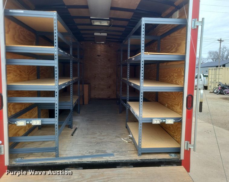 image for item MI9951 2005 Doolittle  enclosed cargo trailer