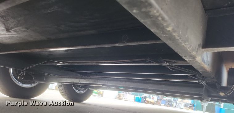 image for item MI9951 2005 Doolittle  enclosed cargo trailer