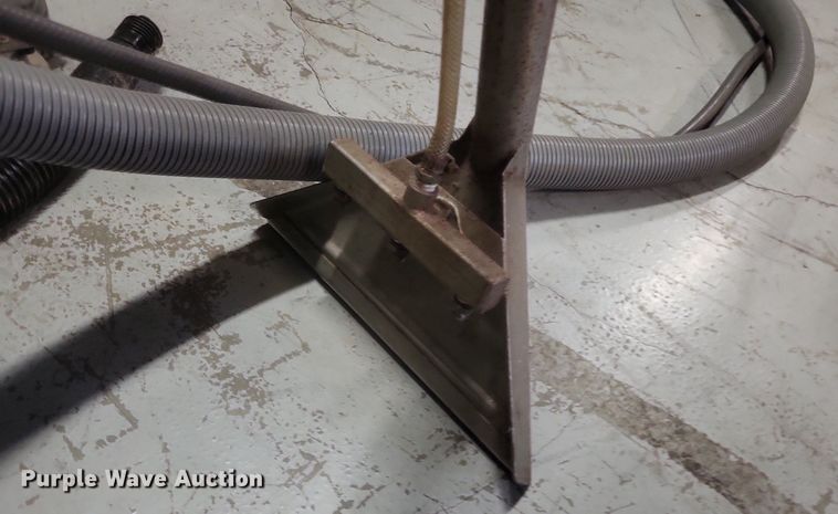 image for item MI9954 Floor scrubbers