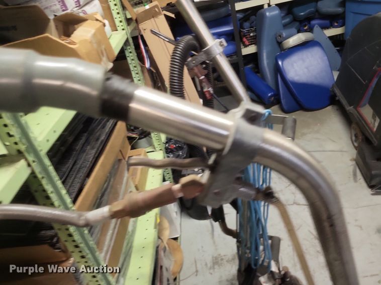 image for item MI9954 Floor scrubbers