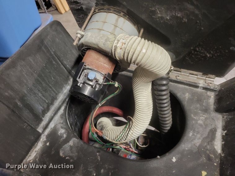 image for item MI9954 Floor scrubbers