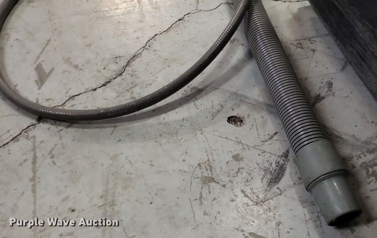 image for item MI9954 Floor scrubbers