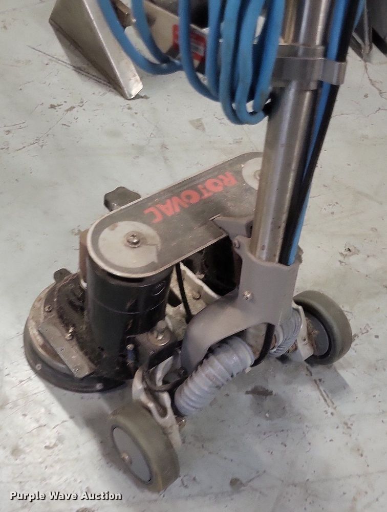 image for item MI9954 Floor scrubbers