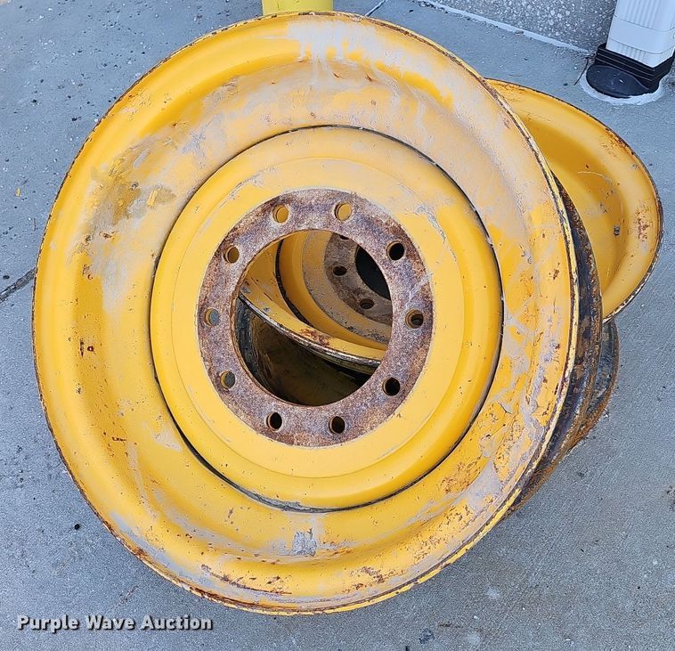 (2) Volvo motor grader wheels in Olathe, KS | Item NE9535 sold | Purple ...